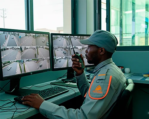 Operador de monitoramento da akassia-segurança-privada